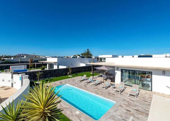 Malvasia By فيلة *