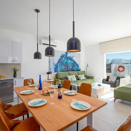 Malvasia By * Πλάγια Μπλάνκα